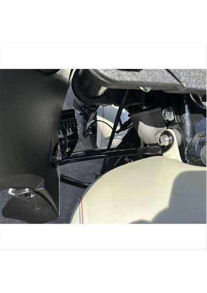 Motosiklet Ön Kaporta Destek Çubuğu Dönüş Sinyali Parantez Dağı Için Harley Softail Düşük Binici St Eı Diablo Fxrst Fxlrst (Yurt Dışından) fiyatları