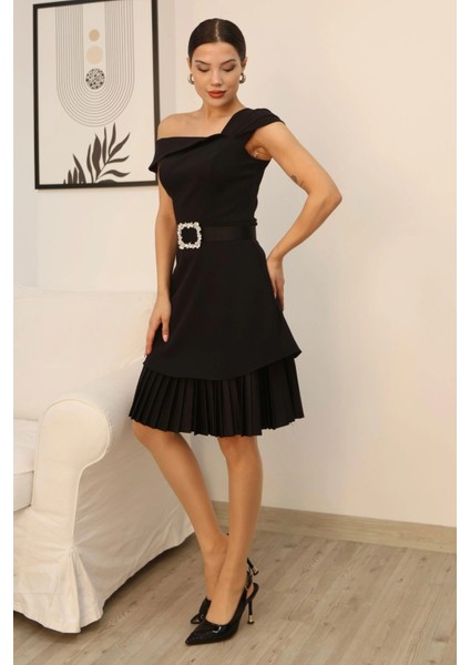 Tek Omuzlu Eteği Piliseli Kemerli Midi Elbise 2373-SIYAH fiyatları