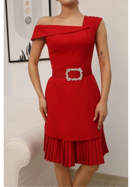 Tek Omuzlu Eteği Piliseli Kemerli Midi Elbise 2373-KIRMIZI indirimleri