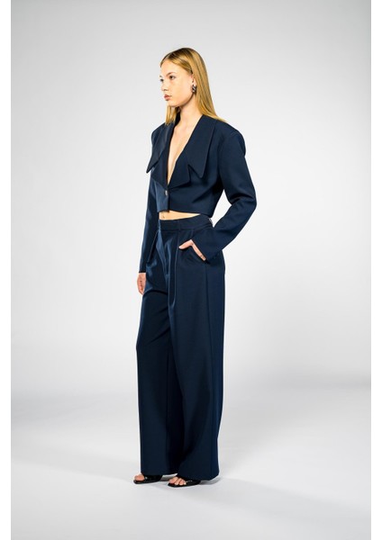 Kadın Lacivert Geniş Yaka Crop Blazer modelleri