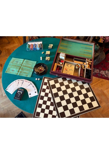 Çantasında Avrupa Oyun Takımı