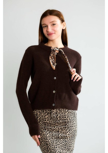 Ofis Şıklığı Düğmeli Uzun Kollu Triko Ceket fırsatları