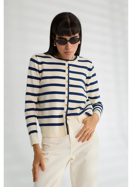 Basic Düğmeli Çizgili Uzun Kollu Ince Triko