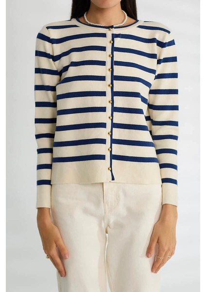 Basic Düğmeli Çizgili Uzun Kollu Ince Triko fiyatları