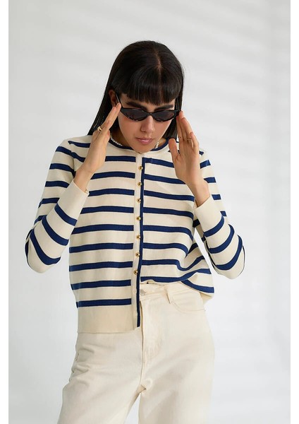 Basic Düğmeli Çizgili Uzun Kollu Ince Triko modelleri