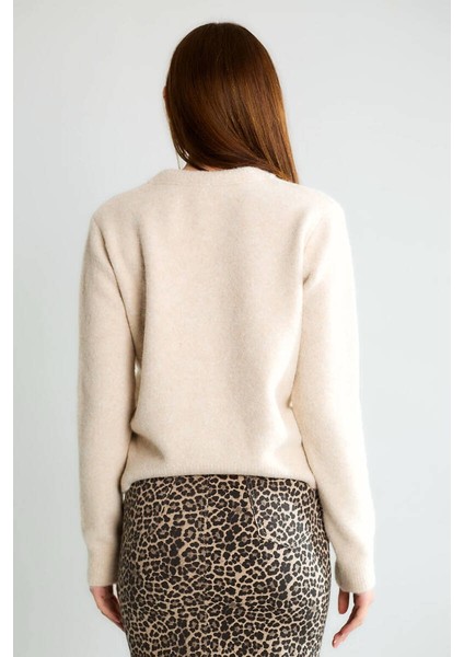 Ofis Şıklığı Düğmeli Uzun Kollu Triko Ceket modelleri