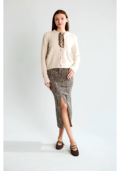 Ofis Şıklığı Düğmeli Uzun Kollu Triko Ceket fırsatları