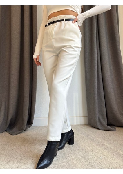 Pensli Flotalı Dar Paça Kemerli Pantolon