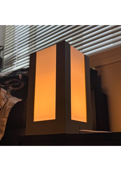 Watch Tower - Modern Başucu Lambası modelleri