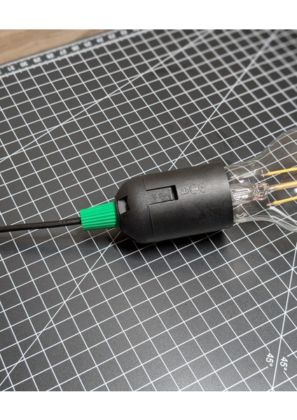 Kordon Tutacağı/çekme Tahliyesi/kablo Kelepçesi/zugentlastung E27