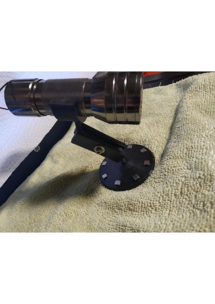 Manyetik Montajlı 5X5X5MM Mıknatıslı Lamba Tutucusu