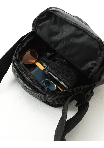 Outdoor Serisi Imperteks Kumaş Şık ve Fonksiyonel Erkek Bel Omuz Göğüs Çapraz Çantası modelleri