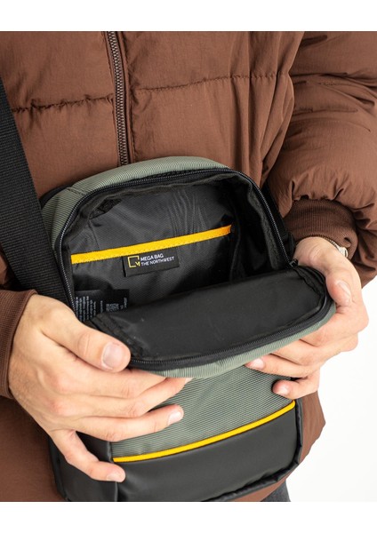 Outdoor Serisi Imperteks Kumaş Şık ve Fonksiyonel Erkek Bel Omuz Göğüs Çapraz Çantası