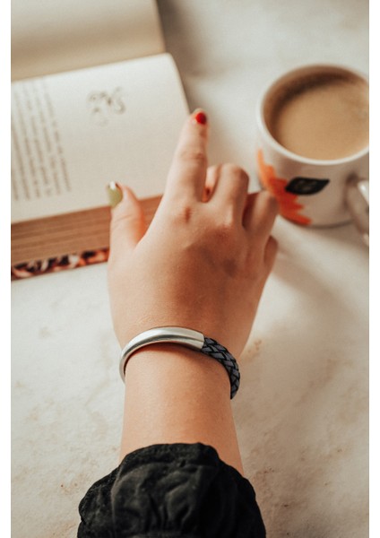 Kuğu Model Örgü Bileklik indirimleri