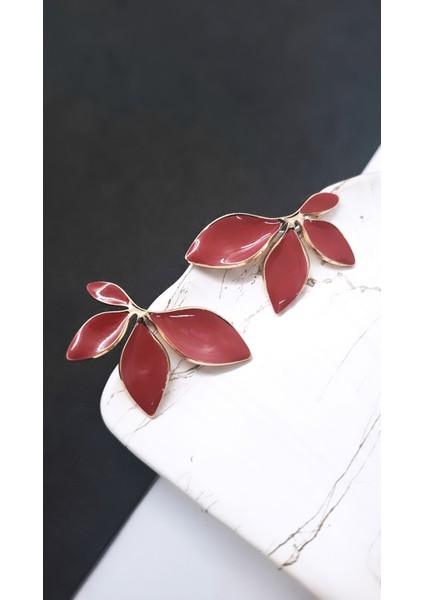 Kırımızı Mineli Dört Yaprak Çelik Küpe modelleri