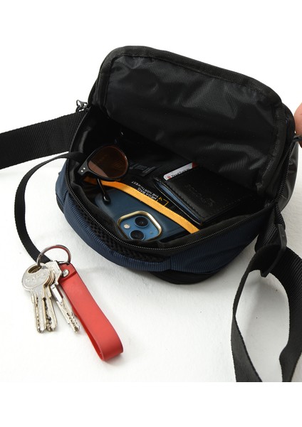 Outdoor Serisi Imperteks Kumaş Şık ve Fonksiyonel Erkek Bel Omuz Göğüs Çapraz Çantası indirimleri