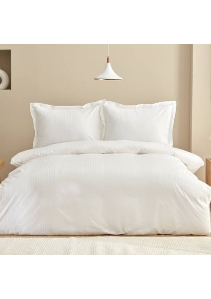 4 Parça Çift Kişilik Nevresim Takımı