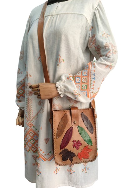 El Yapımı Hakiki Deri Yaprak ve Çiçek Desenli Kadın Çaapraz Çanta - El Boyaması Çok Renkli Vintage Tarz Bohem Omuz Çantası indirimleri