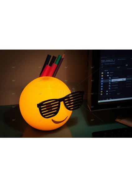 Shutter Shades Emoji Lambası ve Kalemlik fırsatları