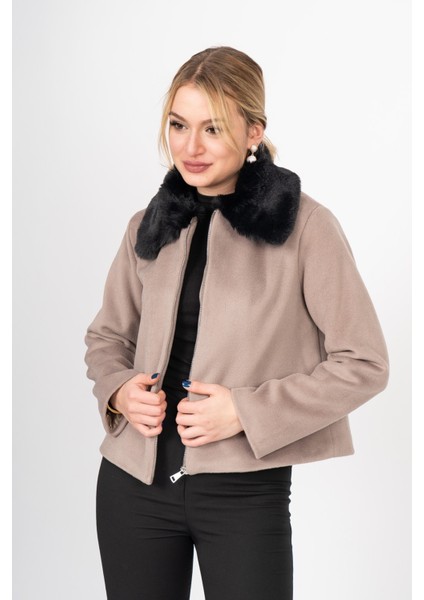 Frostluxe Fur-Collar Short Coat – 2628 modelleri