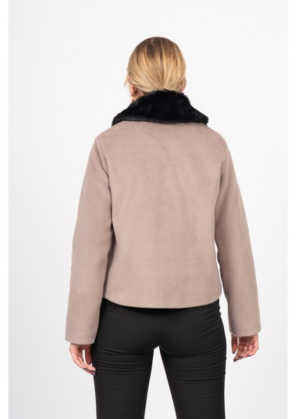 Frostluxe Fur-Collar Short Coat – 2628 fırsatları