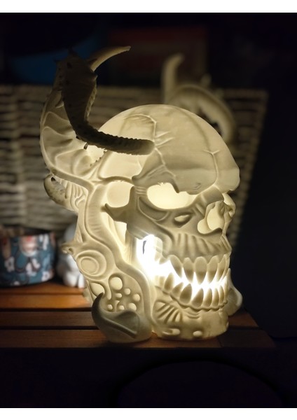 Mutasyon Kafatası – Lamba ve Heykel (3 Versiyon) indirimleri