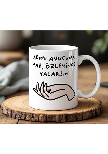 Adımı Avucuna Yaz Tasarımlı Beyaz Seramik Baskılı Kupa Bardak