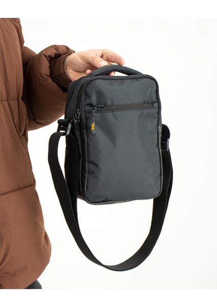 Outdoor Serisi Imperteks Kumaş Şık ve Fonksiyonel Erkek Bel Omuz Göğüs Çapraz Çantası fiyatları