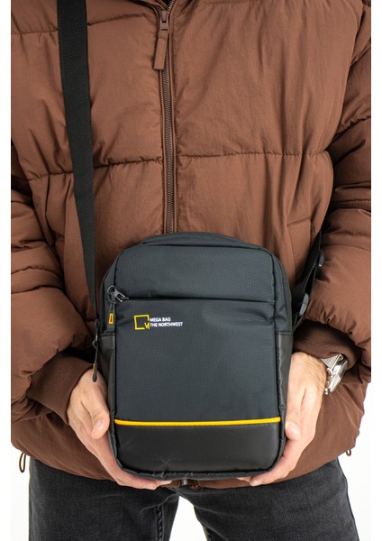 Outdoor Serisi Imperteks Kumaş Şık ve Fonksiyonel Erkek Bel Omuz Göğüs Çapraz Çantası