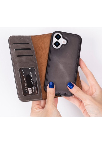 iPhone 17 Leather Detachable Wallet Case