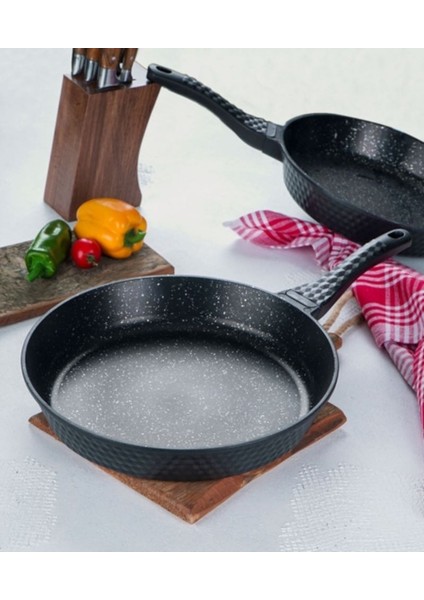 Diamond 32 cm Granit Döküm Tava