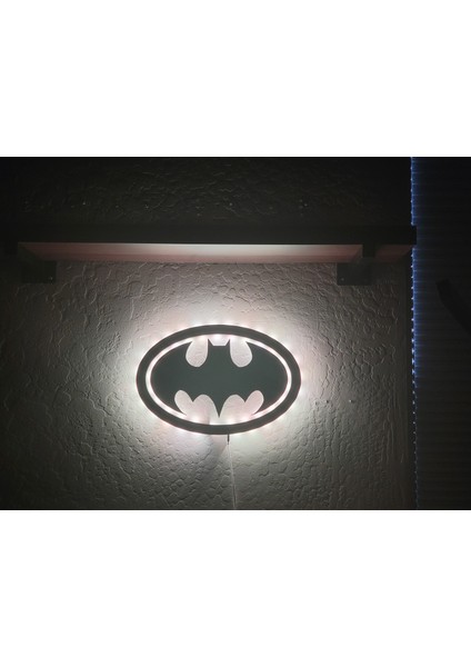 Batman Duvar Lambasını Geri Dönüyor modelleri