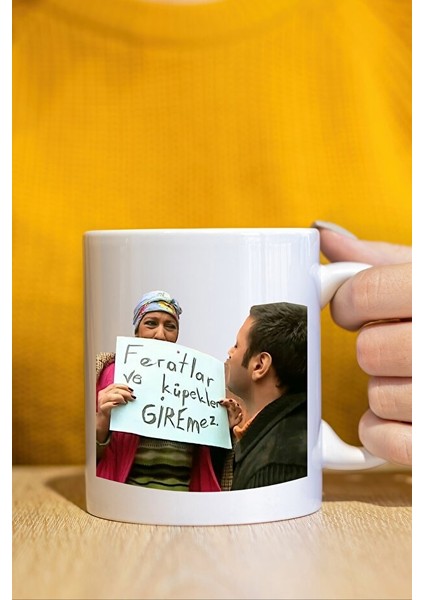 Cennet Mahallesi Feratlar ve Köpekler Giremez