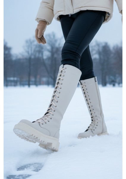 Alçak Topuklu Fermuarlı Diz Altı Sade Bağcıklı Krem Kadın Çizme