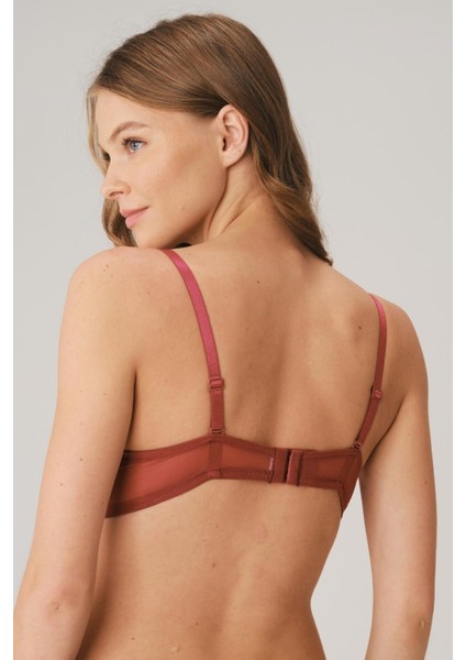 Arias Closet Balenli Destekli Dolgulu Askıları Çıkabilen Yaka Detaylı T-Shirt Sütyeni fiyatları