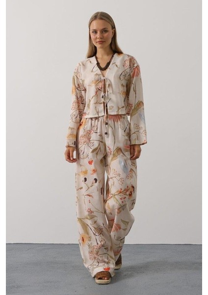 Çiçek Desen Önü Bağlamalı Pantolon Takım - Taş