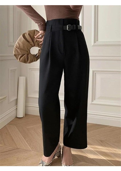 Kadın Yan Deri Kemerli Şık Havuç Pantolun