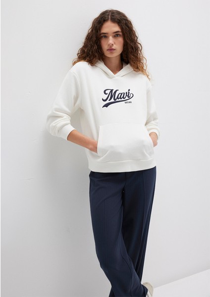 Mavi Logo Baskılı Kapüşonlu Beyaz Sweatshirt 1S10420-80194
