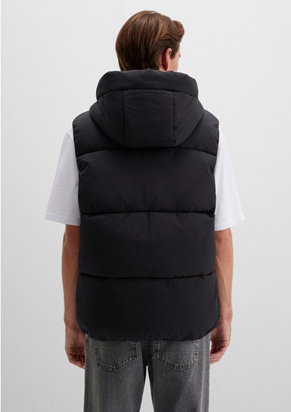 Kapüşonlu Siyah Şişme Yelek 0110306-900