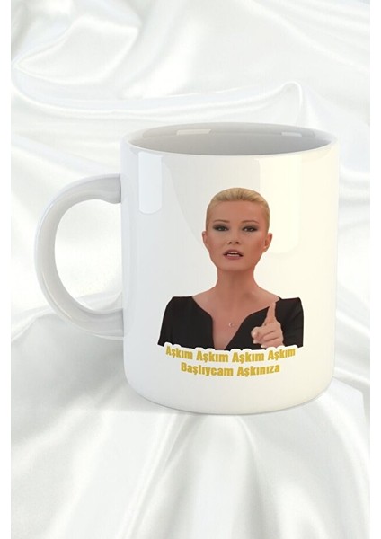 Müge Anlı Başlıycam Aşkınıza Kupa Bardak