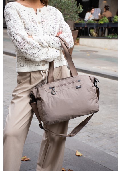 Paraşüt Kumaş Çok Gözlü Hafif Günlük ve Seyahat Omuz Çantası modelleri