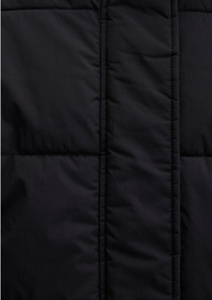 Kapüşonlu Siyah Uzun Şişme Mont 1110228-900