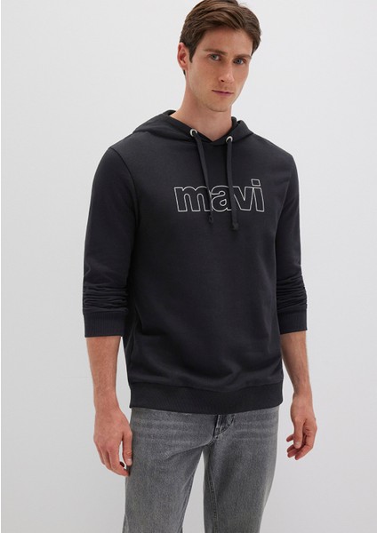 Mavi Logo Baskılı Kapüşonlu Siyah Sweatshirt 065606-900