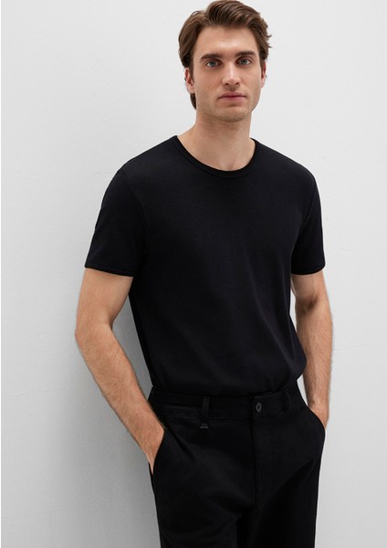 Ribana Detaylı Siyah Tişört 063747-900