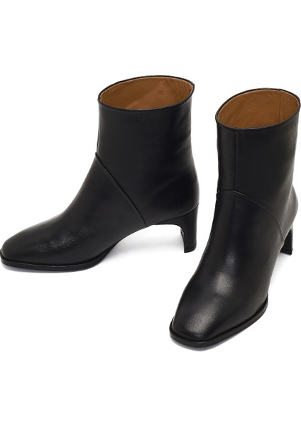 Kadın Siyah Kısa Kalın Topuklu Deri Bot 25WFD133518 modelleri