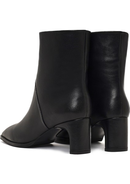 Kadın Siyah Kısa Kalın Topuklu Deri Bot 25WFD133518