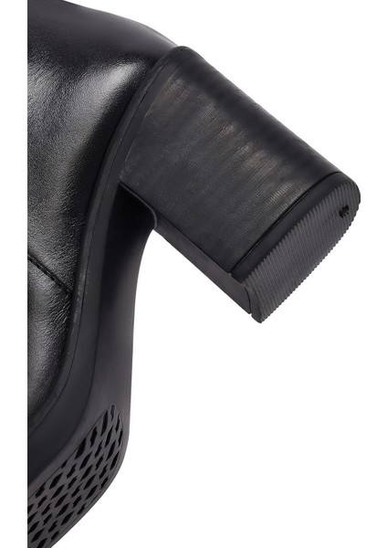 Kadın Siyah Kalın Topuklu Deri Chelsea Bot 25WFD132518