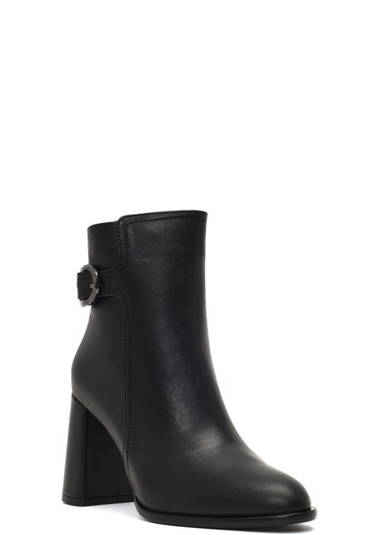 Kadın Siyah Tokalı Fermuarlı Kalın Topuklu Deri Bot 25WFD132718