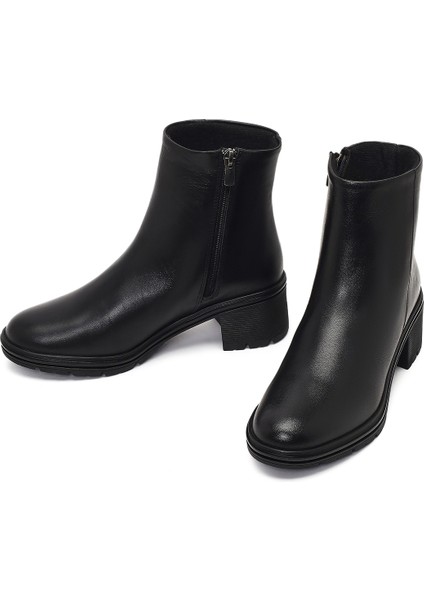 Kadın Siyah Fermuarlı Kısa Kalın Topuklu Deri Bot 25WFD414218 modelleri