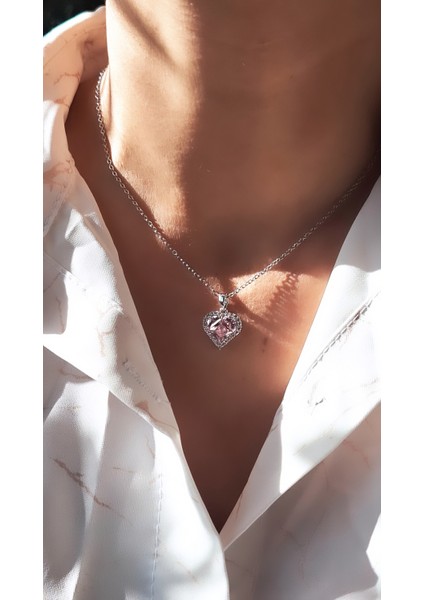 Çerçeveli Zirkon T Aşlı Kalp Çelik Kolye fiyatları